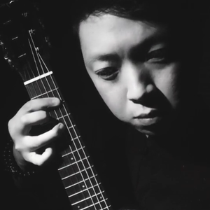 女人内裤露黑毛大全图片
